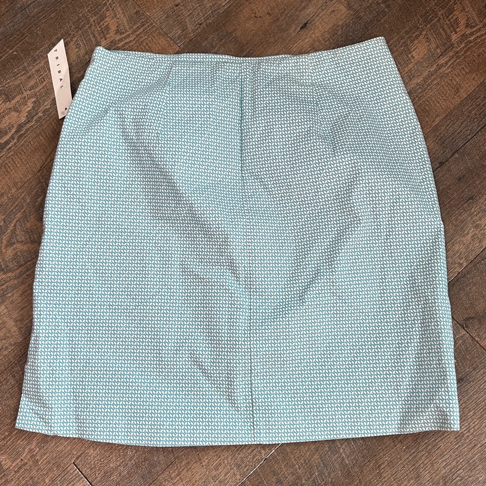 NEW Tribal Women's Teal White Geometric Pattern Pull On Skort-Stretch Size 8‎ - Picture 3 of 9